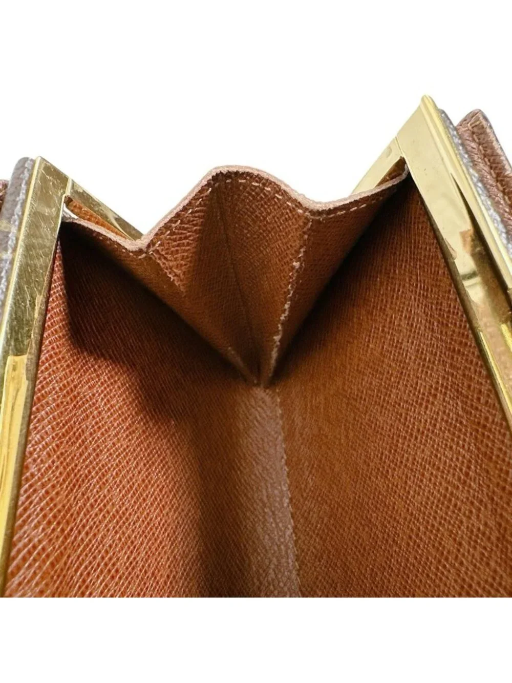 Louis Vuitton Monogram Kiss Lock Wallet with Card Pocket Porte Monet Biet